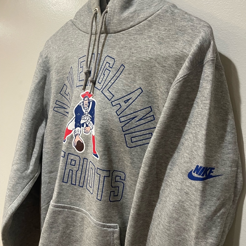 Nike - New England Patriots Vintage Logo Sweatshirt